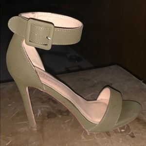 Women’s heels
